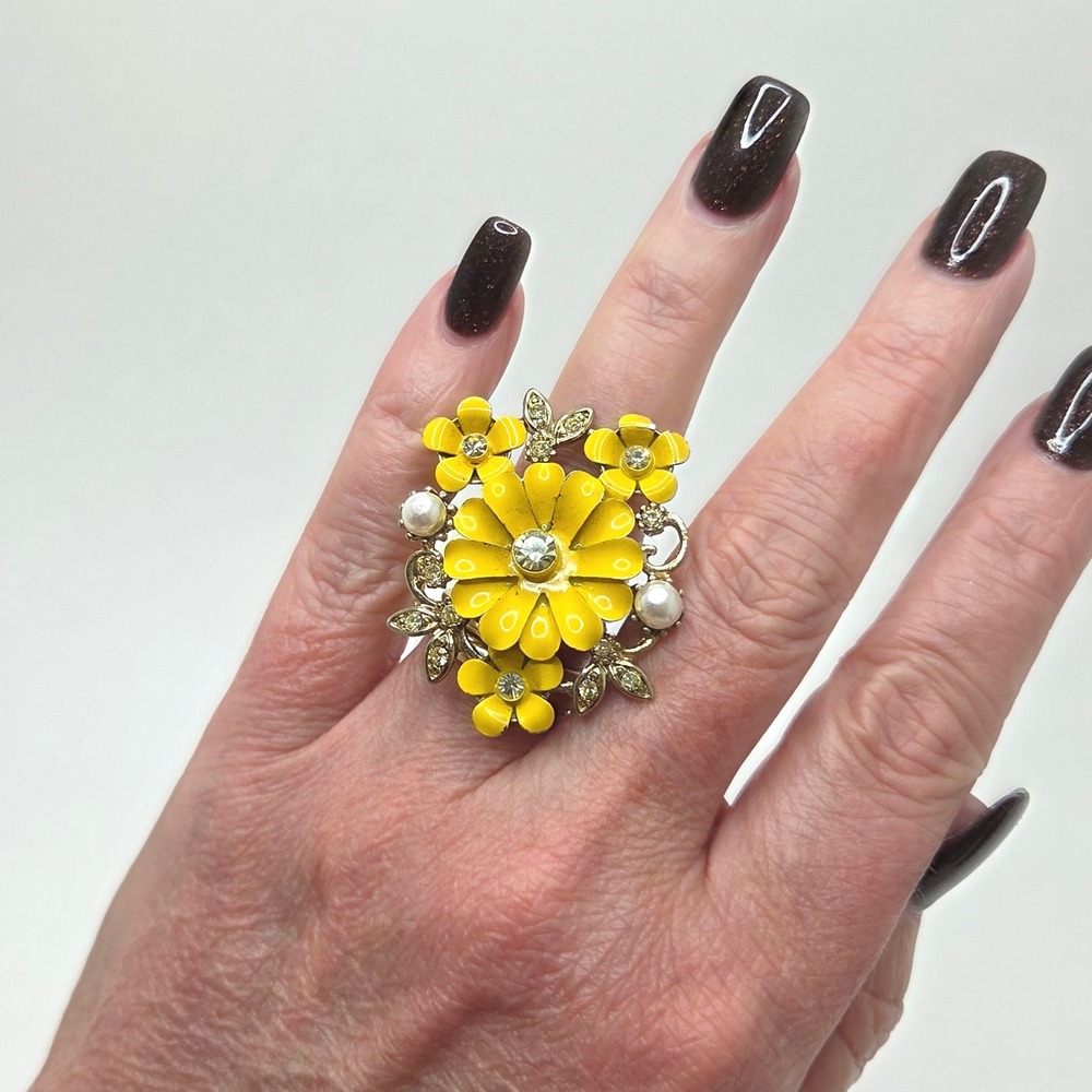 Vintage Floral Yellow Flower Ring‎ Pearl Rhinestone Statement Cocktail Ring Sz 6
